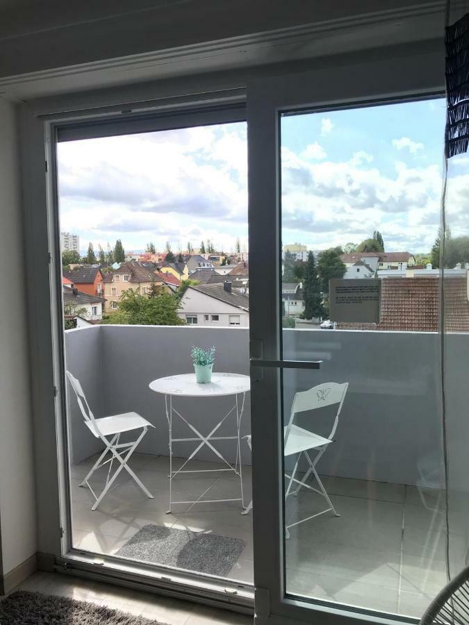 Joli Studio A Euroairport-Basel-Mulhouse-Freiburg Saint-Louis  Eksteriør bilde